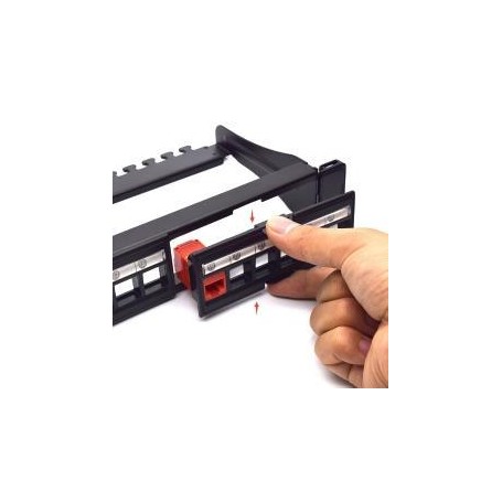 PANN.1U PER 24 RJ45U KEYSTONE NERO (WPC-PAN-BUP24)