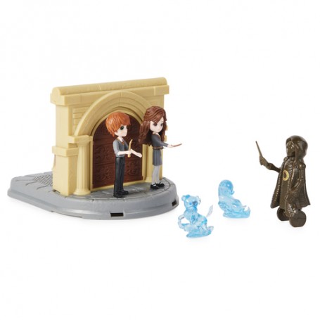 Wizarding World Harry Potter, set di gioco trasformabile 2 in 1 Stanza delle Necessità con 2 personaggi e 3 accessori (6063901)