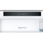 Bosch KGH86VSE0 KIV86VSE0+KSZ10010 (EX) frigorifero con congelatore Da incasso 267 L E Bianco