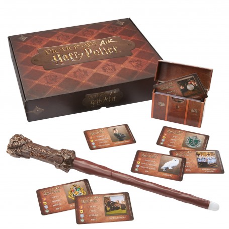 Mattel Games Pictionary Air Harry Potter, Gioco di disegni per tutta la famiglia, con penna a forma di bacchetta 8+ Anni (HDC63)