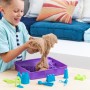 Kinetic Sand , Playset Regno di Sabbia, 1,13 kg di Sabbia Effetto Spiaggia, Formine e Accessori, Giochi Creativi per Bambini e B