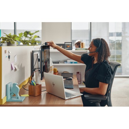 POLY Cuffie Blackwire 3220 stereo USB-C nere + adattatore USB-C/A (sfuse)