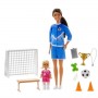 BARBIE SOCCER COACH PLAYS... (GJM71C)
